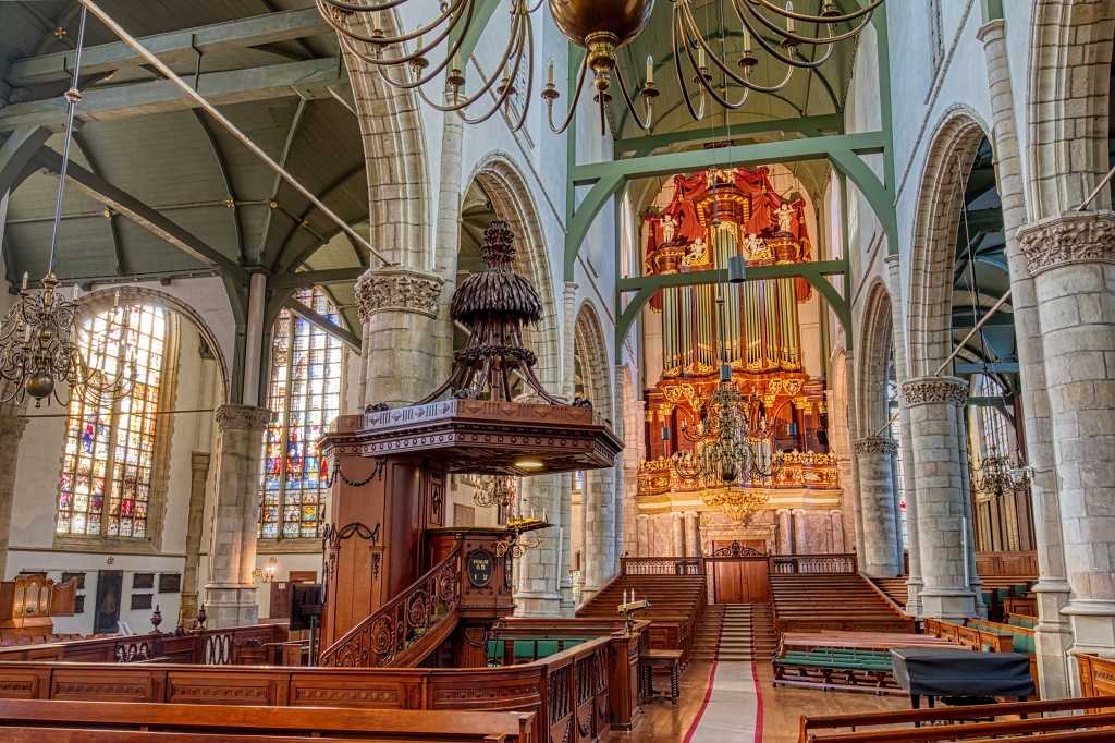 HDR sint-janskerk grote kerk sint-jan sint jan gouda glas in lood eglise church kerkfotografie pelerinage religie religion bedevaartsoord rooms katholiek protestant